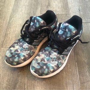 Adidas Cloudfoam tennis shoes